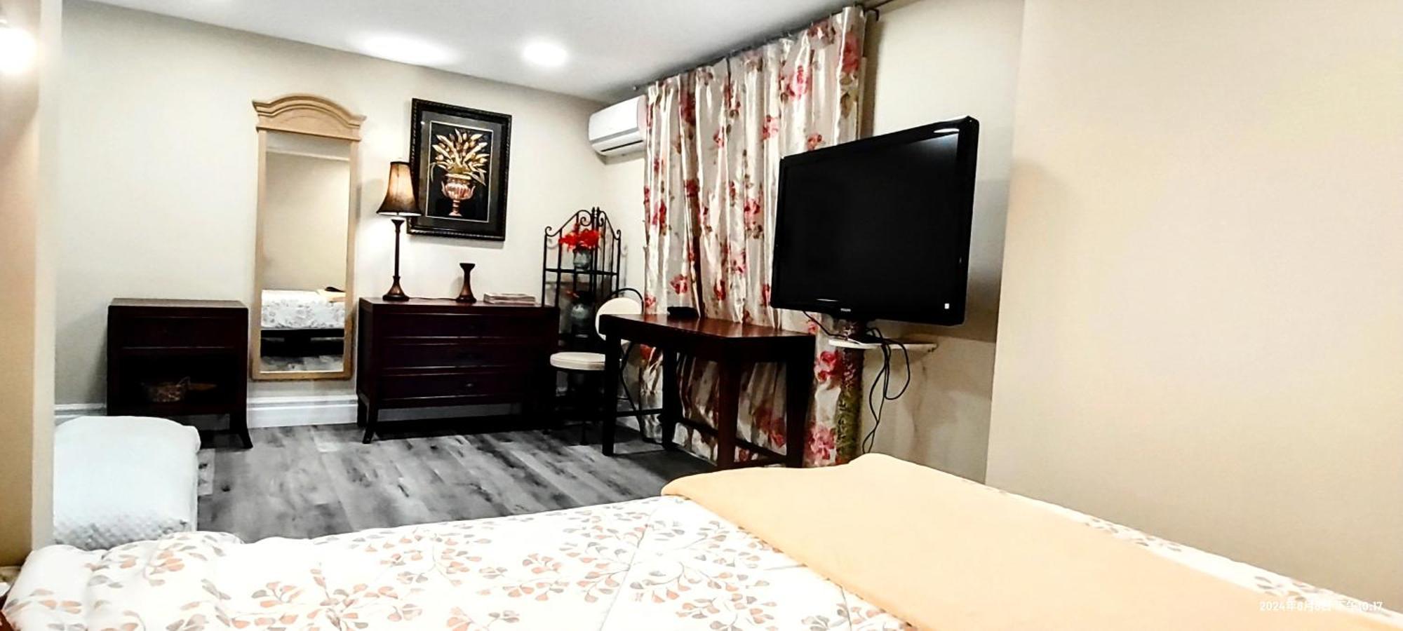 Bed & Breakfast Angel Hideaway *