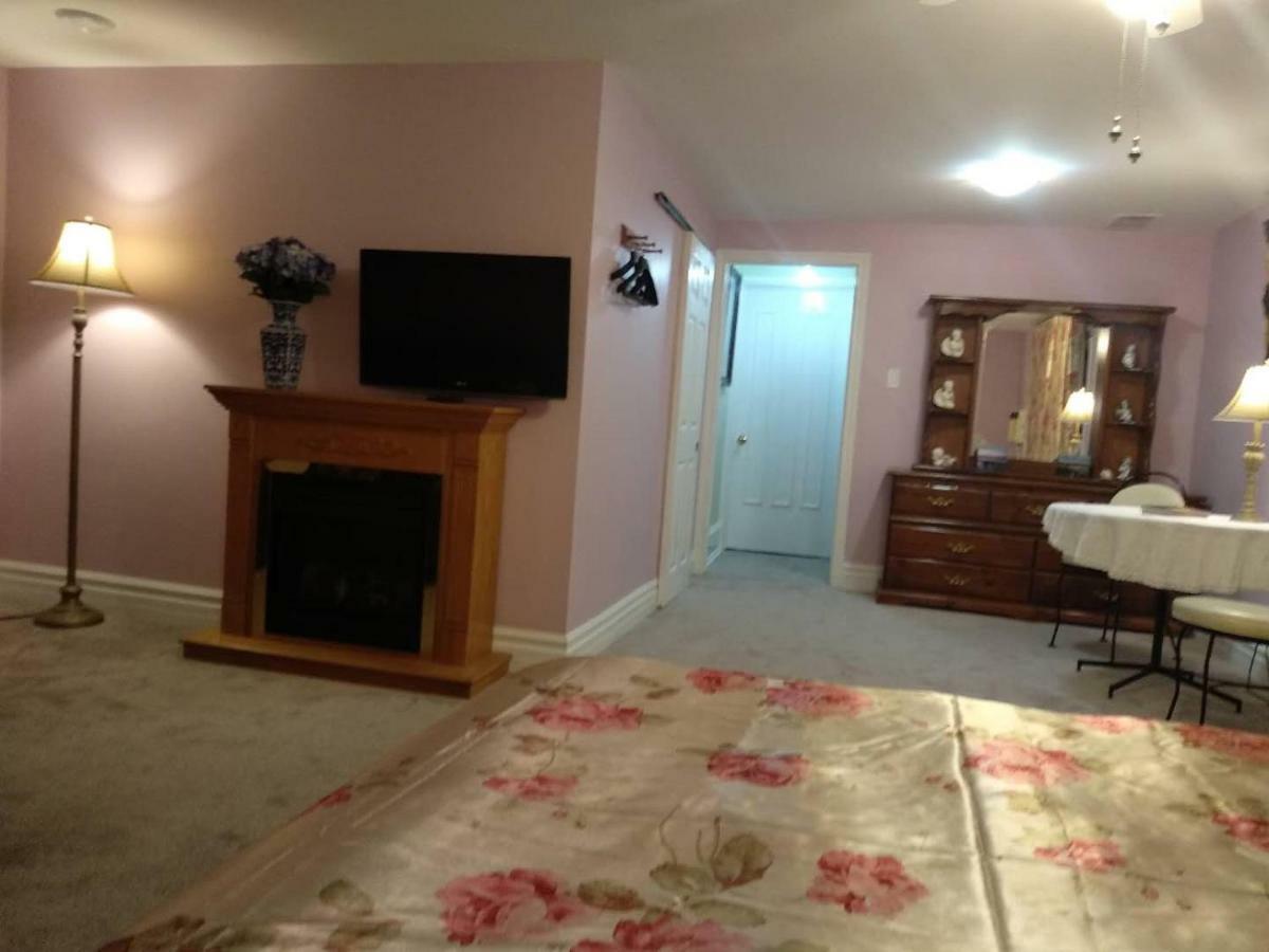 Angel Hideaway Bed & Breakfast